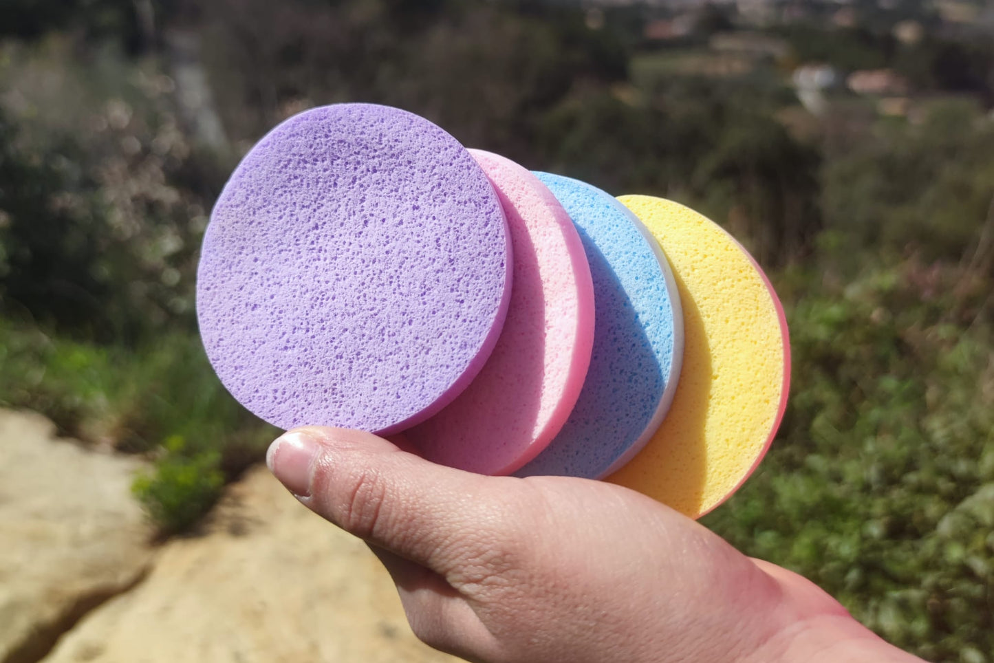 EPONGE DEMAQUILLANTE DOUCE REUTILISABLE